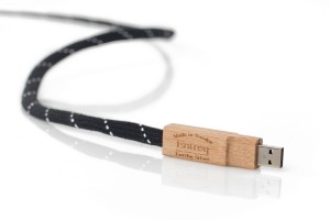 Eartha Silver USB A    
